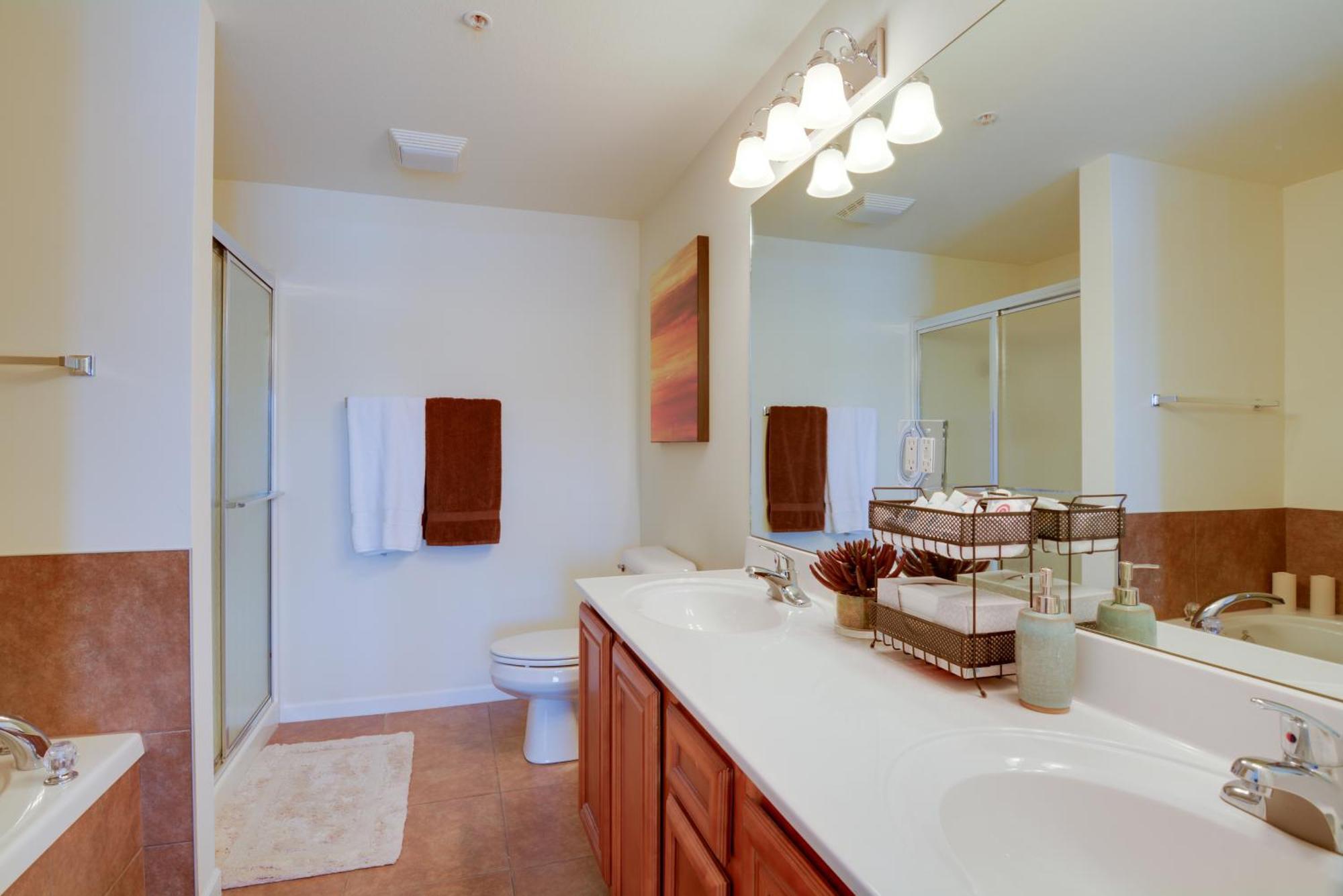 Lakefront Osage Beach Condo With Pool And Water Views! Ngoại thất bức ảnh