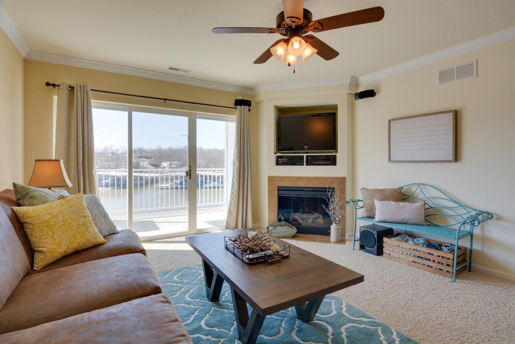 Lakefront Osage Beach Condo With Pool And Water Views! Ngoại thất bức ảnh